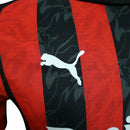 CAMISOLA VERSÃO PLAYER DO MILAN 25/26 VERMELHO E PRETO