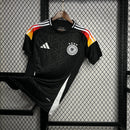 CAMISOLA DA SELEÇÃO DA ALEMANHA 24/25 PRETO EDIÇÃO ESPECIAL